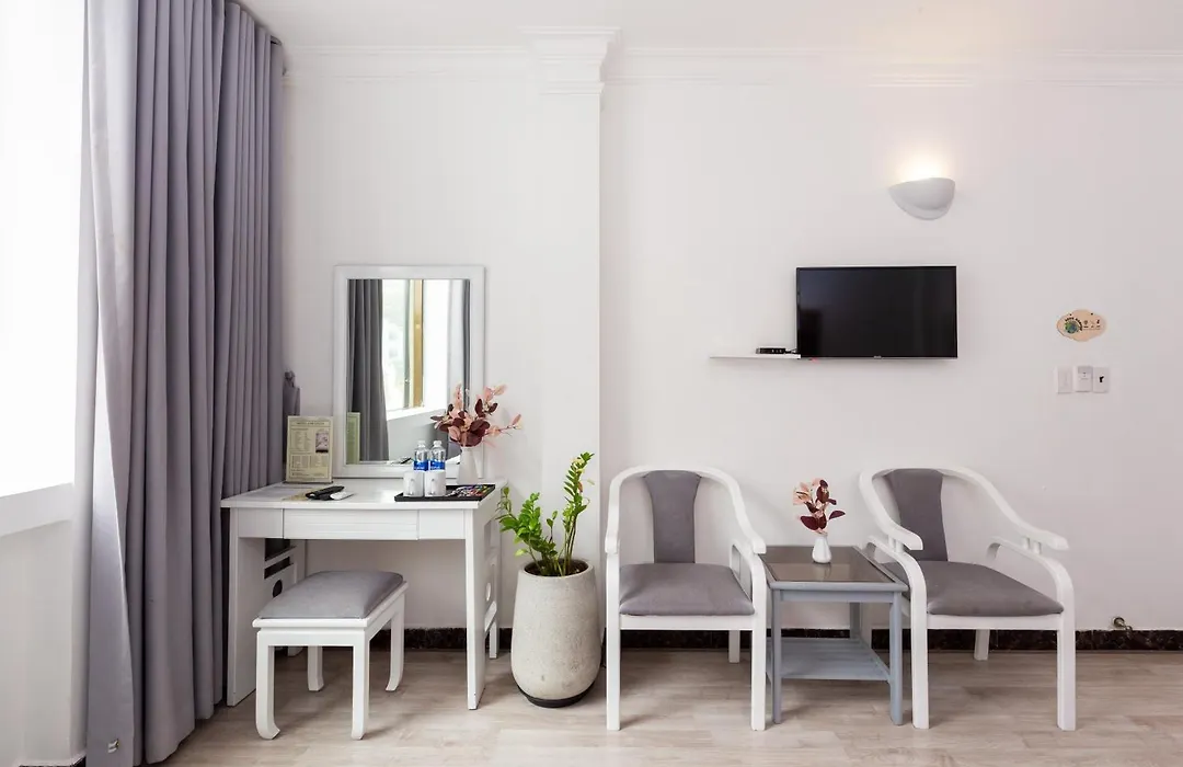 Premium Lux Saigon 11-1